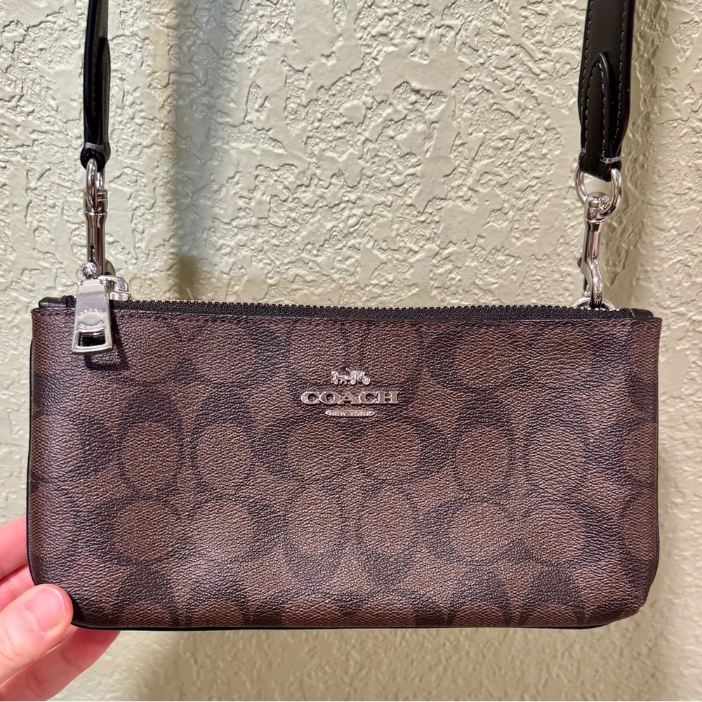 Coach Double Zip Crossbody in Signature Canvas- New without tags - Picture 5 of 14